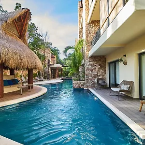 Copperfield - Pool & Gym & Beach Club Access Apartment Tulum
